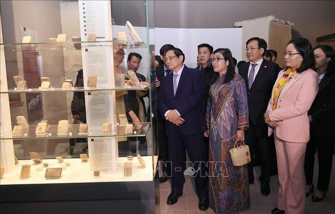 Premier vietnamita visita las Industrias Aeroespaciales Turcas ảnh 2 Premier vietnamita visita las Industrias Aeroespaciales Turcas ảnh 2