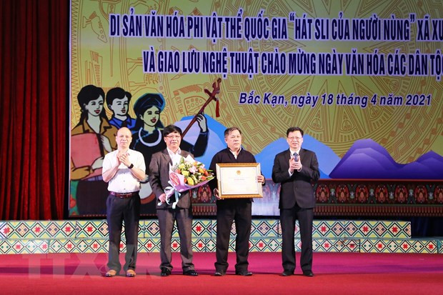 Canto sli de etnia Nung en Bac Kan, patrimonio intangible de Vietnam ảnh 1 Canto sli de etnia Nung en Bac Kan, patrimonio intangible de Vietnam ảnh 1