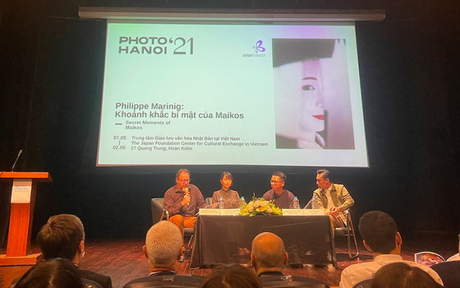 Efectúan en Hanoi programa dedicado al arte fotográfico ảnh 1 Efectúan en Hanoi programa dedicado al arte fotográfico ảnh 1