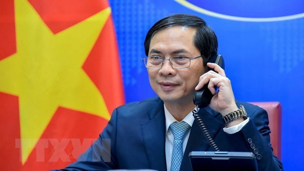 Canciller de Vietnam sostiene conversaciones con su homólogo surcoreano sobre relaciones bilaterales ảnh 1 Canciller de Vietnam sostiene conversaciones con su homólogo surcoreano sobre relaciones bilaterales ảnh 1