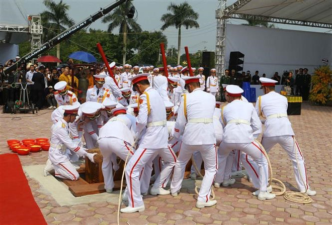 Do Muoi, exsecretario general del Partido Comunista de Vietnam, ya descansa en su tierra natal ảnh 3 Do Muoi, exsecretario general del Partido Comunista de Vietnam, ya descansa en su tierra natal ảnh 3