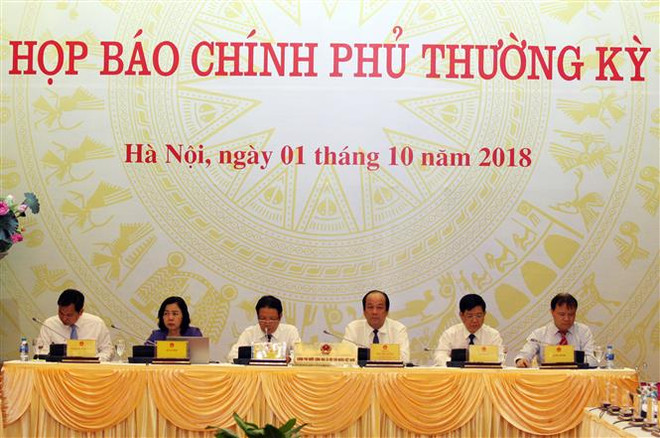 Miembros del gobierno vietnamita aclaran asuntos de gran interés público ảnh 1 Miembros del gobierno vietnamita aclaran asuntos de gran interés público ảnh 1