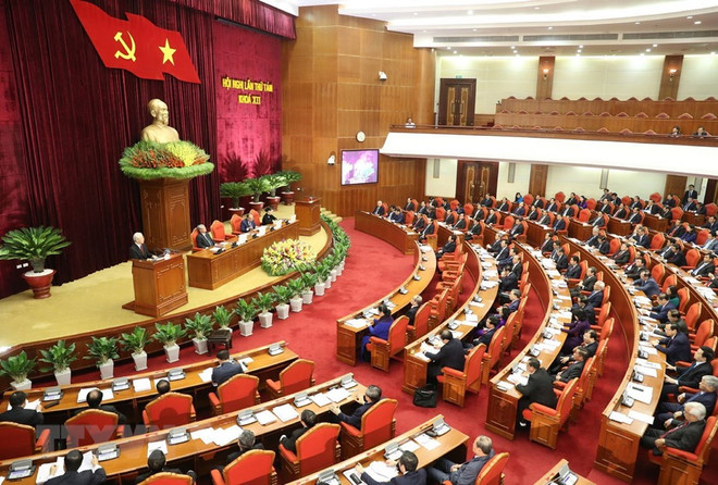 Partido Comunista de Vietnam debate objetivos socioeconómicos en su octavo pleno ảnh 1 Partido Comunista de Vietnam debate objetivos socioeconómicos en su octavo pleno ảnh 1