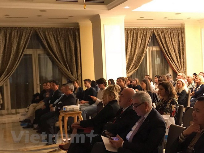 Vietnam promueve industria sin humo en Italia ảnh 1 Vietnam promueve industria sin humo en Italia ảnh 1