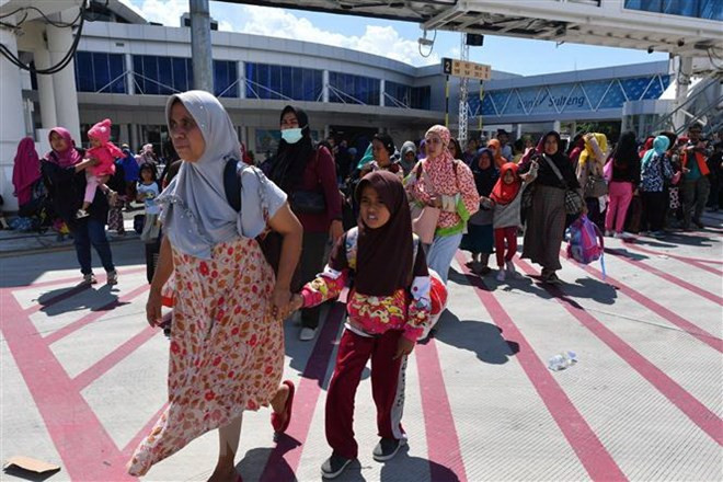 Aeropuerto indonesio reanudará pronto su pleno funcionamiento tras desastres naturales ảnh 1 Aeropuerto indonesio reanudará pronto su pleno funcionamiento tras desastres naturales ảnh 1