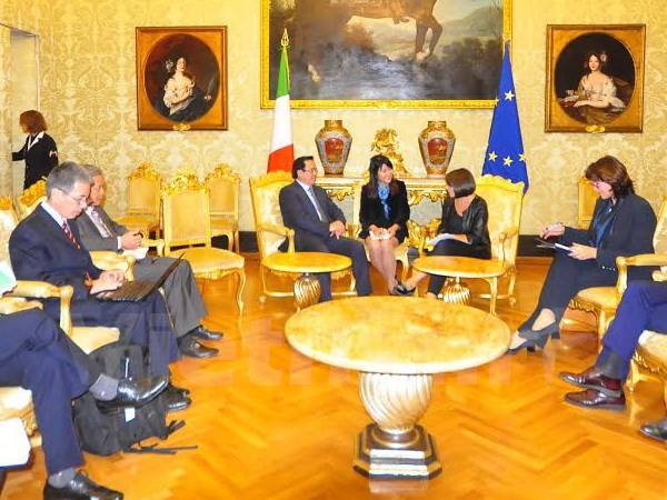 Delegación partidista vietnamita visita Grecia e Italia ảnh 1 Delegación partidista vietnamita visita Grecia e Italia ảnh 1