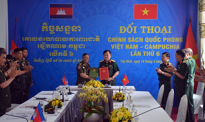 Vietnam y Camboya estrechan nexos en defensa ảnh 2 Vietnam y Camboya estrechan nexos en defensa ảnh 2