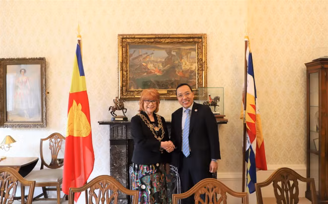 Fortalecen cooperación entre Vietnam y Birmingham ảnh 1 Fortalecen cooperación entre Vietnam y Birmingham ảnh 1