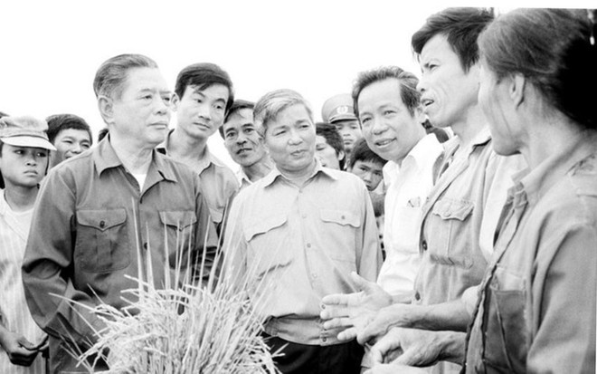 Inaguraran micrositio de Nhan Dan sobre exsecretario general del Partido Nguyen Van Linh ảnh 1 Inaguraran micrositio de Nhan Dan sobre exsecretario general del Partido Nguyen Van Linh ảnh 1