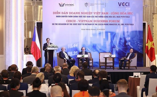 Debaten perspectivas para cooperación económica Vietnam-República Checa ảnh 1