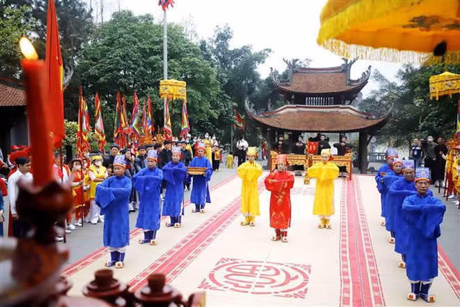 Efectúan ceremonia de tributo a ancestros legendarios en Phu Tho ảnh 2