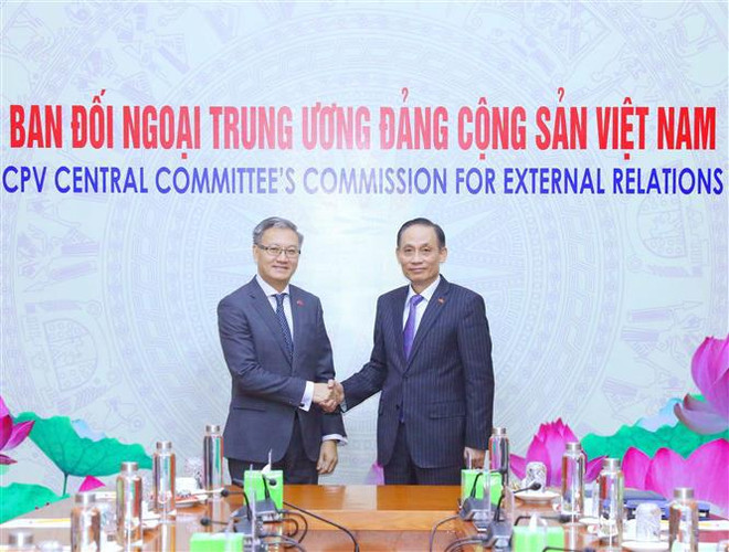 Vietnam y Laos fortalecen sus nexos de gran amistad y solidaridad especial ảnh 2 Vietnam y Laos fortalecen sus nexos de gran amistad y solidaridad especial ảnh 2