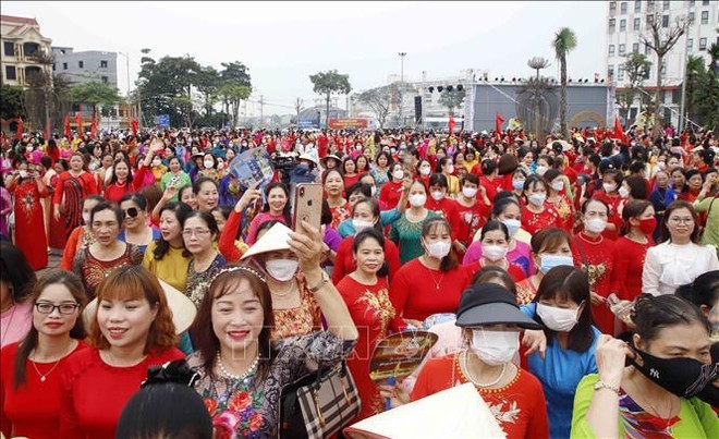 Organizan diversos programas culturales en Festival del Templo de los Reyes Hung ảnh 2 Organizan diversos programas culturales en Festival del Templo de los Reyes Hung ảnh 2