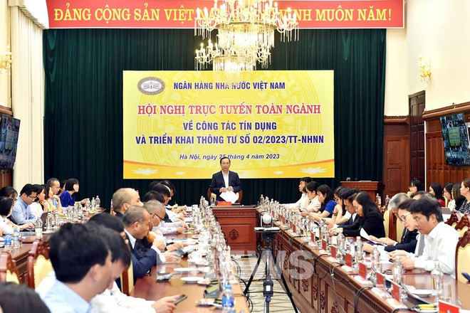 Exigen reducir tasas de interés de bancos comerciales de Vietnam ảnh 1