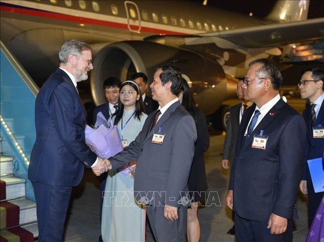 Primer ministro checo inicia visita a Vietnam ảnh 1 Primer ministro checo inicia visita a Vietnam ảnh 1