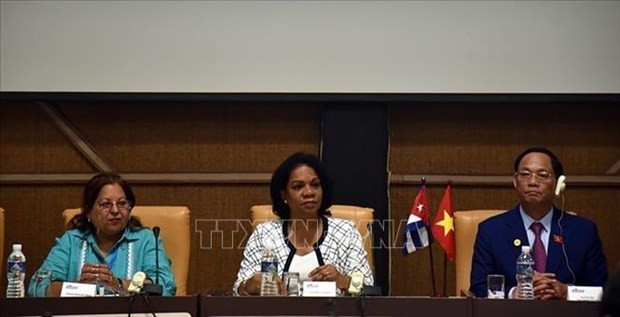 Seminario destaca el papel de mujeres vietnamitas y cubanas en el desarrollo nacional ảnh 2 Seminario destaca el papel de mujeres vietnamitas y cubanas en el desarrollo nacional ảnh 2