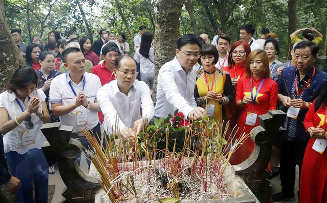 Consolidan el orgullo nacional de todos vietnamitas en el extranjero ảnh 1 Consolidan el orgullo nacional de todos vietnamitas en el extranjero ảnh 1