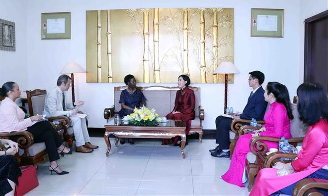 Secretaria general de la Francofonía continúa sus actividades en Vietnam ảnh 1 Secretaria general de la Francofonía continúa sus actividades en Vietnam ảnh 1