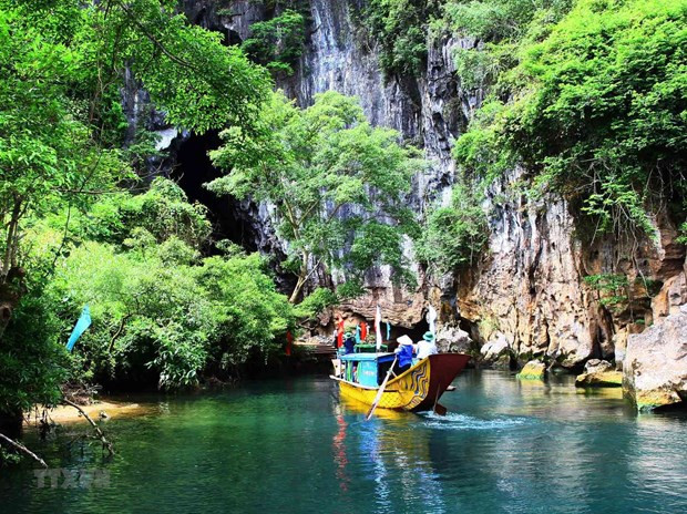 Provincia vietnamita de Quang Binh busca atraer a visitantes foráneos ảnh 1 Provincia vietnamita de Quang Binh busca atraer a visitantes foráneos ảnh 1