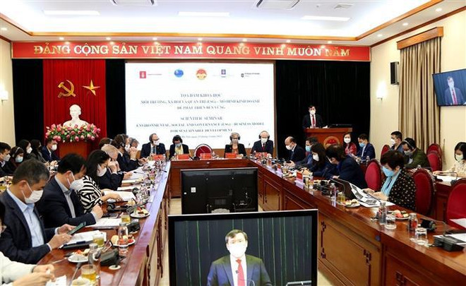 Debaten en Hanoi mejora de capacidad de gestión empresarial ảnh 1 Debaten en Hanoi mejora de capacidad de gestión empresarial ảnh 1