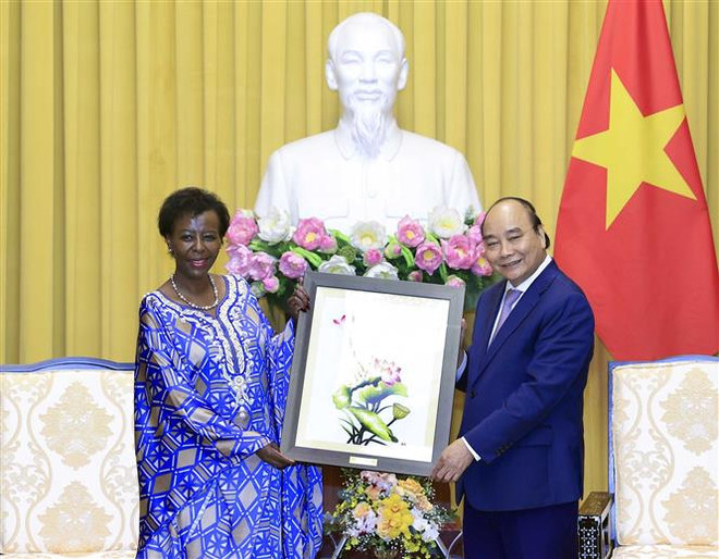Presidente de Vietnam recibe a secretaria general de la Francofonía ảnh 1 Presidente de Vietnam recibe a secretaria general de la Francofonía ảnh 1