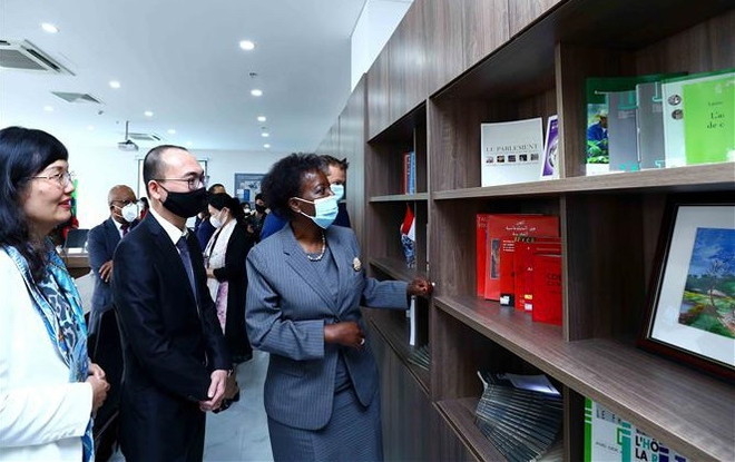 Inauguran aula francófona en Hanoi ảnh 1 Inauguran aula francófona en Hanoi ảnh 1