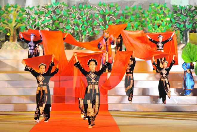 Festival honra a canto Then de minorías étnicas vietnamitas ảnh 1 Festival honra a canto Then de minorías étnicas vietnamitas ảnh 1