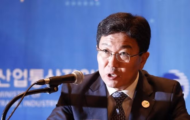 Ministro sudcoreano exhorta pronta aprobación de TLC con Vietnam ảnh 1