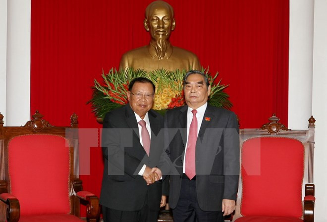 Vietnam y Laos fortalecen solidaridad especial ảnh 1 Vietnam y Laos fortalecen solidaridad especial ảnh 1