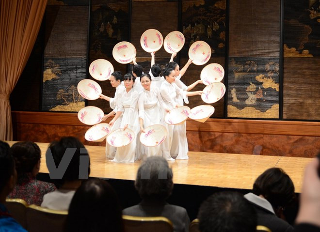 Vietnam preside Feria caritativa de Asociación de Mujeres de Asia-Pacífico ảnh 1 Vietnam preside Feria caritativa de Asociación de Mujeres de Asia-Pacífico ảnh 1