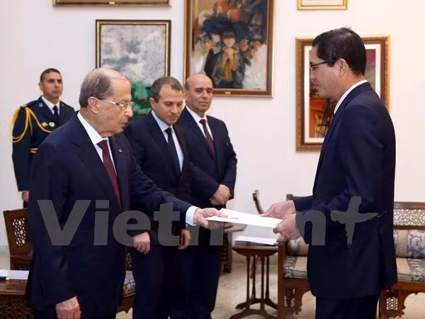 Presidente libanés desea fortalecer relaciones con Vietnam ảnh 1
