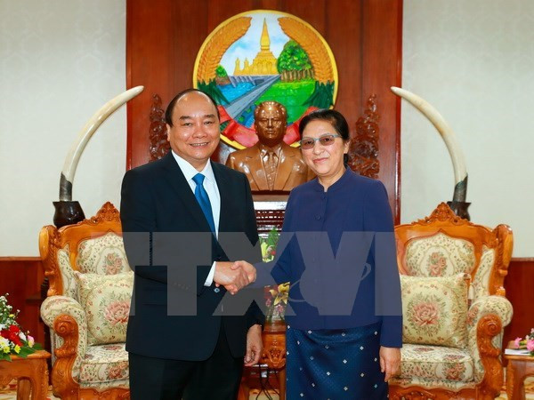 Líderes de Laos aprecian visita del primer ministro vietnamita ảnh 1 Líderes de Laos aprecian visita del primer ministro vietnamita ảnh 1
