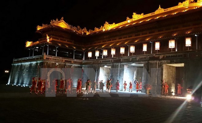 Atractivas ofertas para turistas en palacio imperial de Hue ảnh 1 Atractivas ofertas para turistas en palacio imperial de Hue ảnh 1