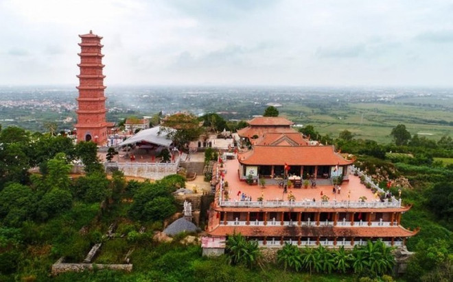 La torre de pagoda Tuong Long, un milenario vestigio histórico y cultural ảnh 1