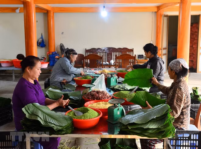 El último día del año lunar en Vietnam ảnh 2