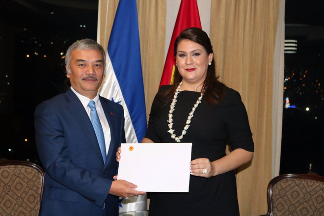 Presidente de Honduras desea impulsar relaciones con Vietnam ảnh 2 Presidente de Honduras desea impulsar relaciones con Vietnam ảnh 2