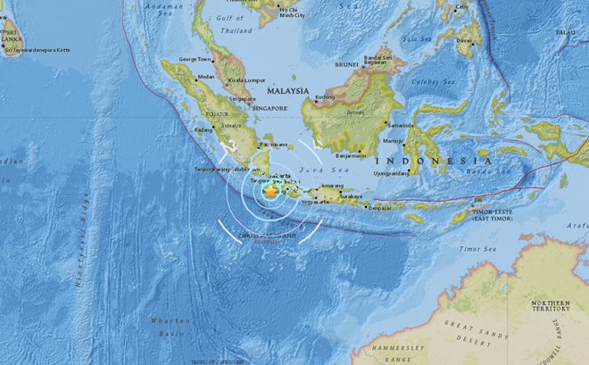 Terremoto de 6,4 grados Richter sacude capital de Indonesia ảnh 1