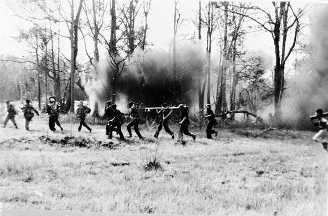 Abren en Hanoi exposición fotográfica sobre la Ofensiva general de 1968 ảnh 1 Abren en Hanoi exposición fotográfica sobre la Ofensiva general de 1968 ảnh 1