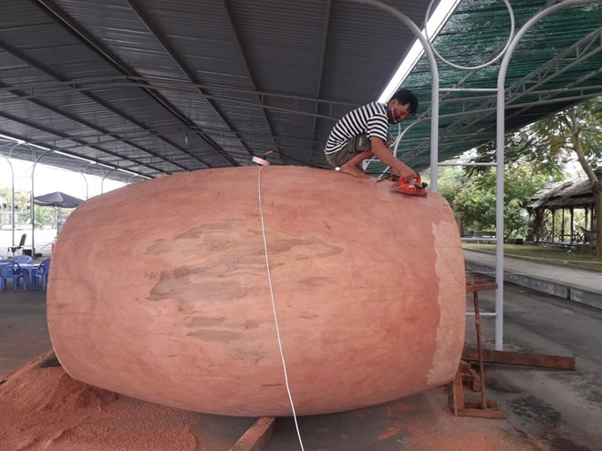 Reconocen a tambor de madera de Dong Thap como el más grande de su tipo en Vietnam ảnh 1 Reconocen a tambor de madera de Dong Thap como el más grande de su tipo en Vietnam ảnh 1
