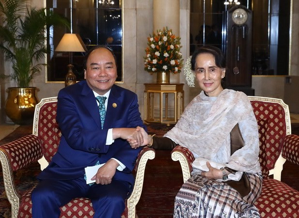 Premier vietnamita cumple amplia agenda al margen de Cumbre conmemorativa India- ASEAN ảnh 1 Premier vietnamita cumple amplia agenda al margen de Cumbre conmemorativa India- ASEAN ảnh 1
