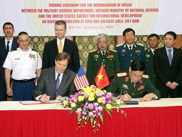 Vietnam y Estados Unidos siguen cooperando para descontaminación de dioxinas ảnh 1