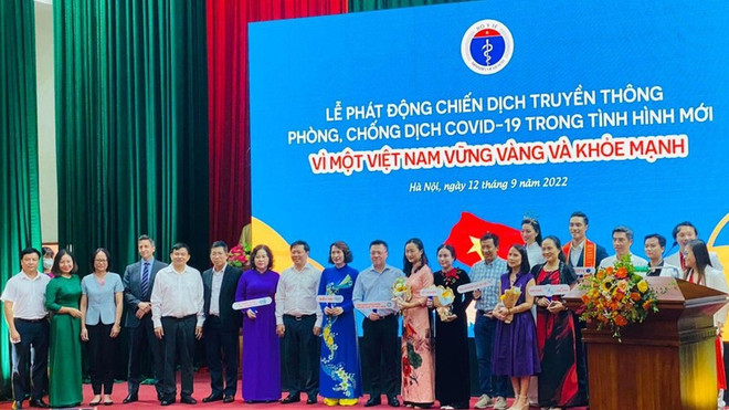 Lanzan en Vietnam nueva campaña mediática contra pandemia de COVID-19 ảnh 1 Lanzan en Vietnam nueva campaña mediática contra pandemia de COVID-19 ảnh 1