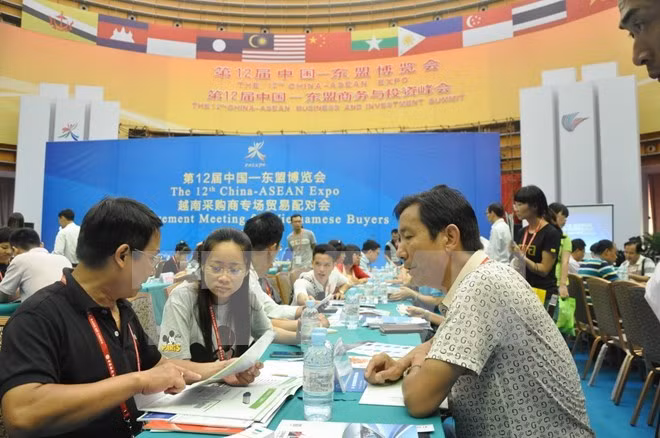 Efectúan en Ha Giang feria comercial Vietnam – China ảnh 1