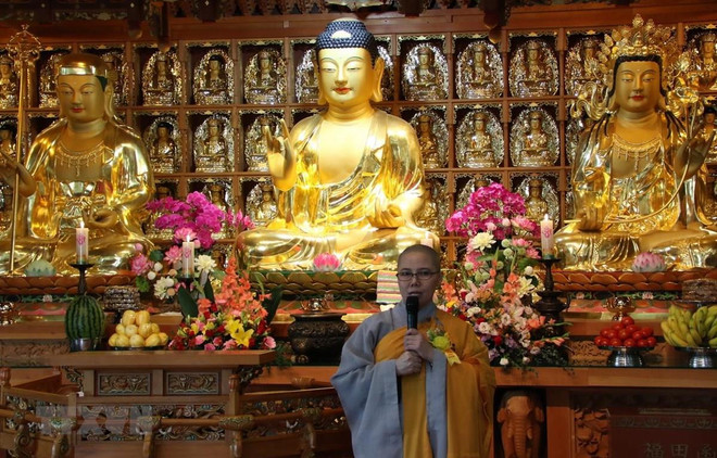 Celebran vietnamitas en Corea del Sur ceremonia budista de gratitud ảnh 1 Celebran vietnamitas en Corea del Sur ceremonia budista de gratitud ảnh 1