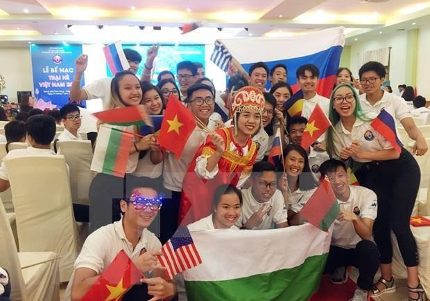 Concluye Campamento Veraniego de Vietnam para jóvenes residentes en el exterior ảnh 1 Concluye Campamento Veraniego de Vietnam para jóvenes residentes en el exterior ảnh 1