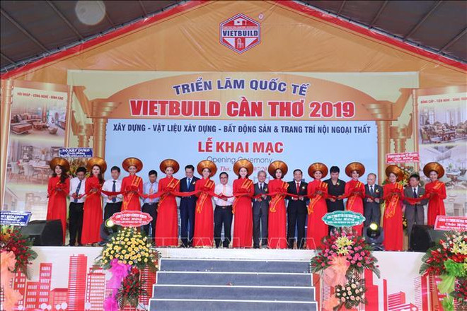 Inauguran Exposición Internacional Vietbuild 2019 en la provincia vietnamita de Can Tho ảnh 1 Inauguran Exposición Internacional Vietbuild 2019 en la provincia vietnamita de Can Tho ảnh 1