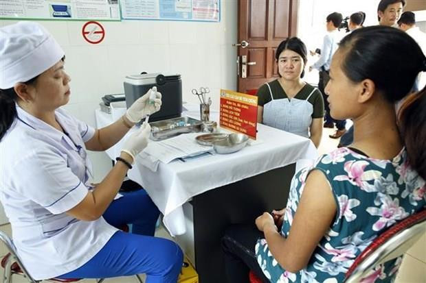 Despliegan en Vietnam programa de vacunación contra el virus del papiloma humano ảnh 1