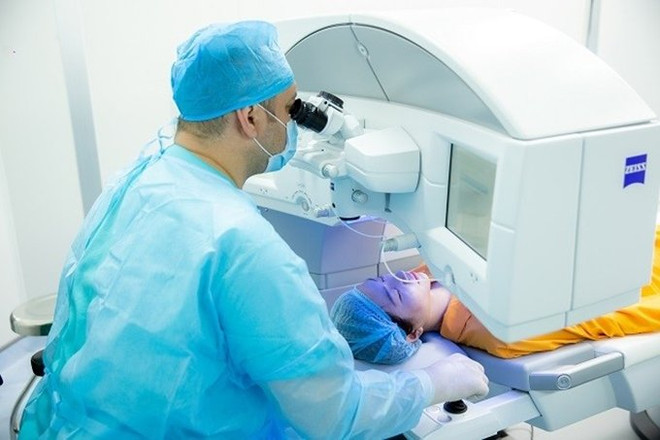 Ofrece Ciudad Ho Chi Minh tratamiento gratuito para pacientes de cataratas ảnh 1