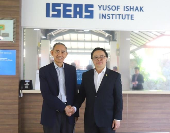 Realiza delegación del Partido Comunista de Vietnam visita a Singapur ảnh 1 Realiza delegación del Partido Comunista de Vietnam visita a Singapur ảnh 1