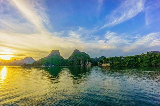 Figura Bahía de Ha Long entre mejores lugares para disfrutar del amanecer en el mundo ảnh 1 Figura Bahía de Ha Long entre mejores lugares para disfrutar del amanecer en el mundo ảnh 1
